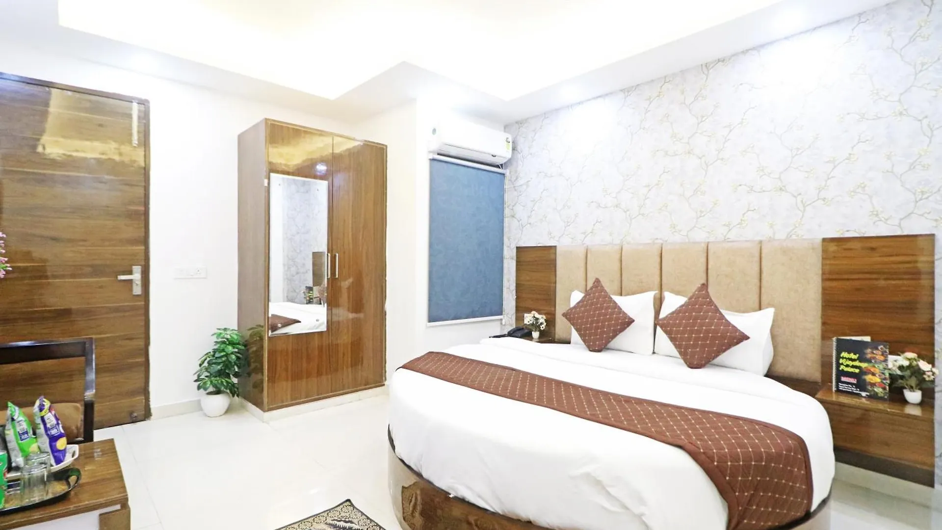 Airport Tulip Suites Near Delhi Airport Nuova Delhi Hotel