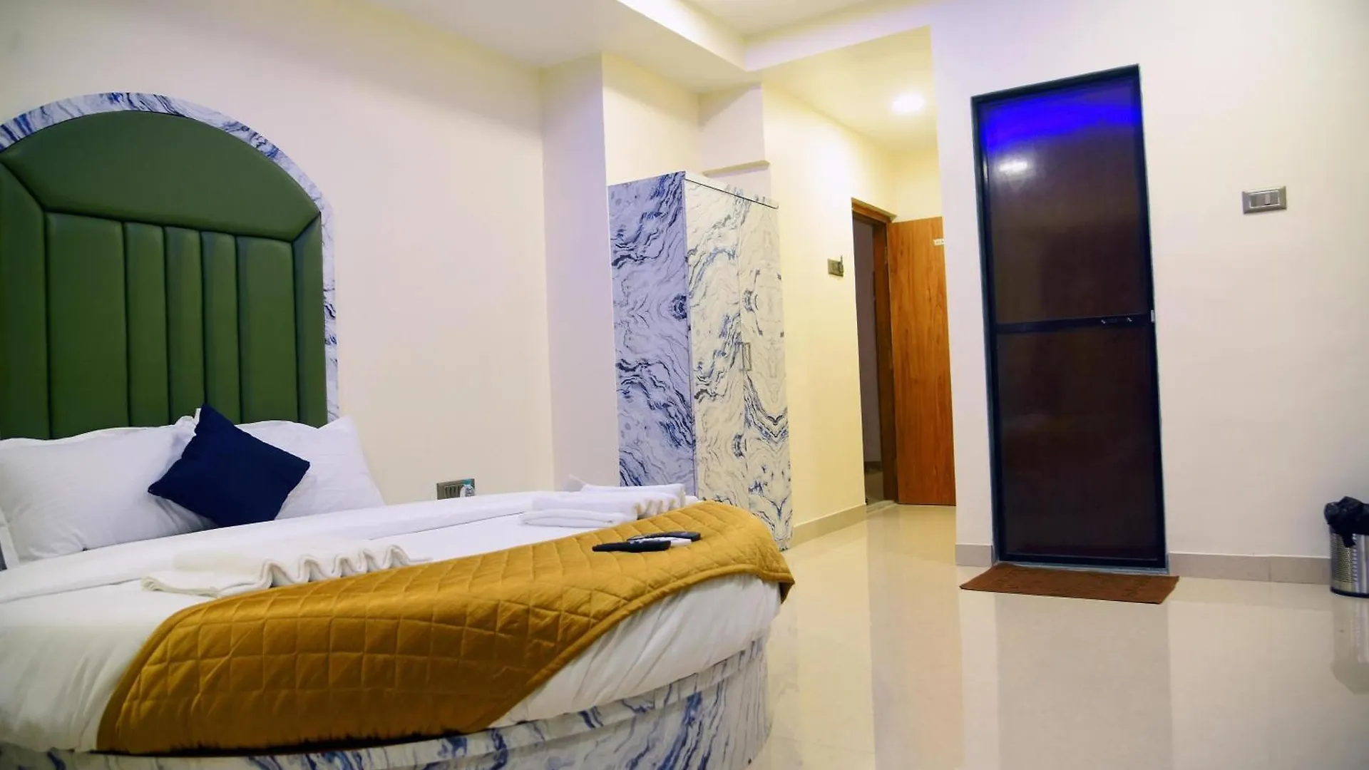 Airport Tulip Suites Near Delhi Airport New Delhi Hotel